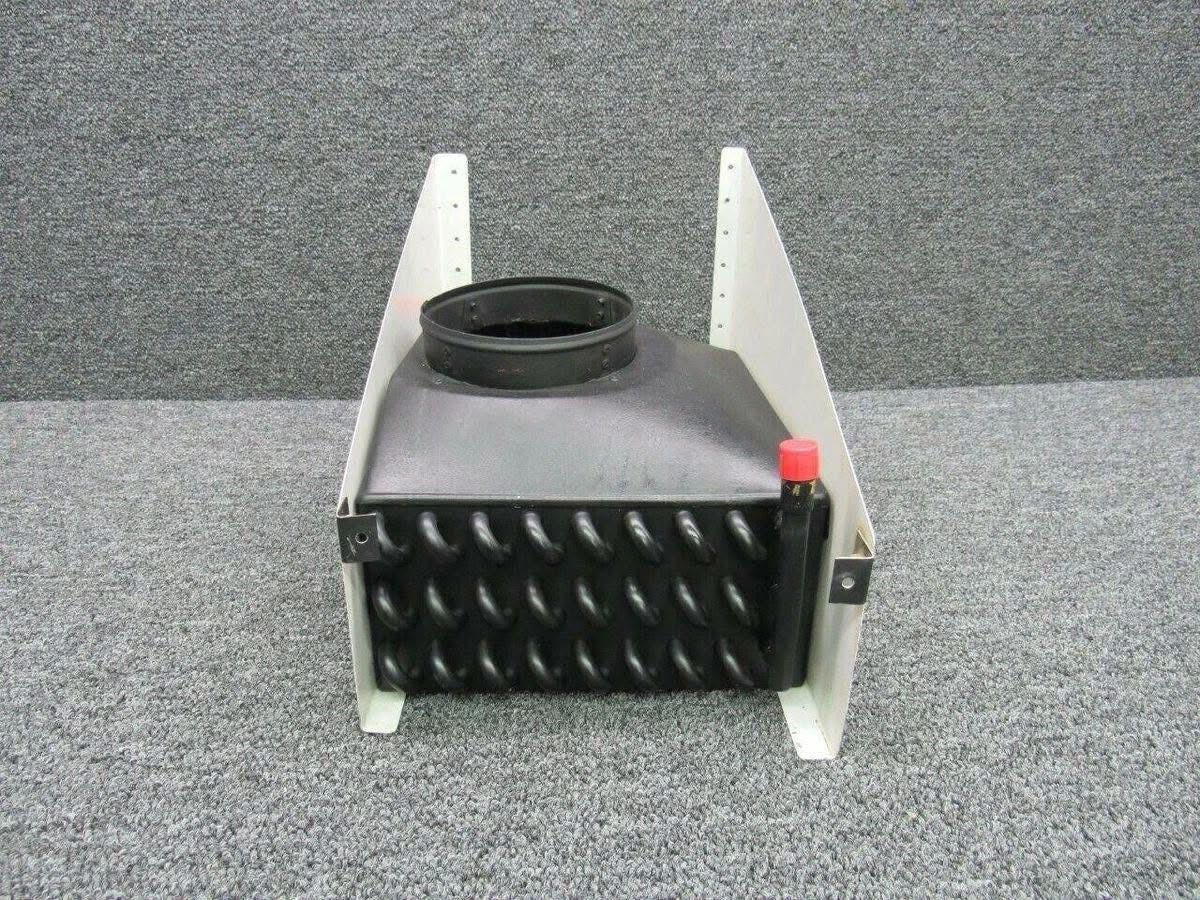 21-300-1 Cessna A185F Parker Air Conditioning Condenser Assy (DP) - Image 2